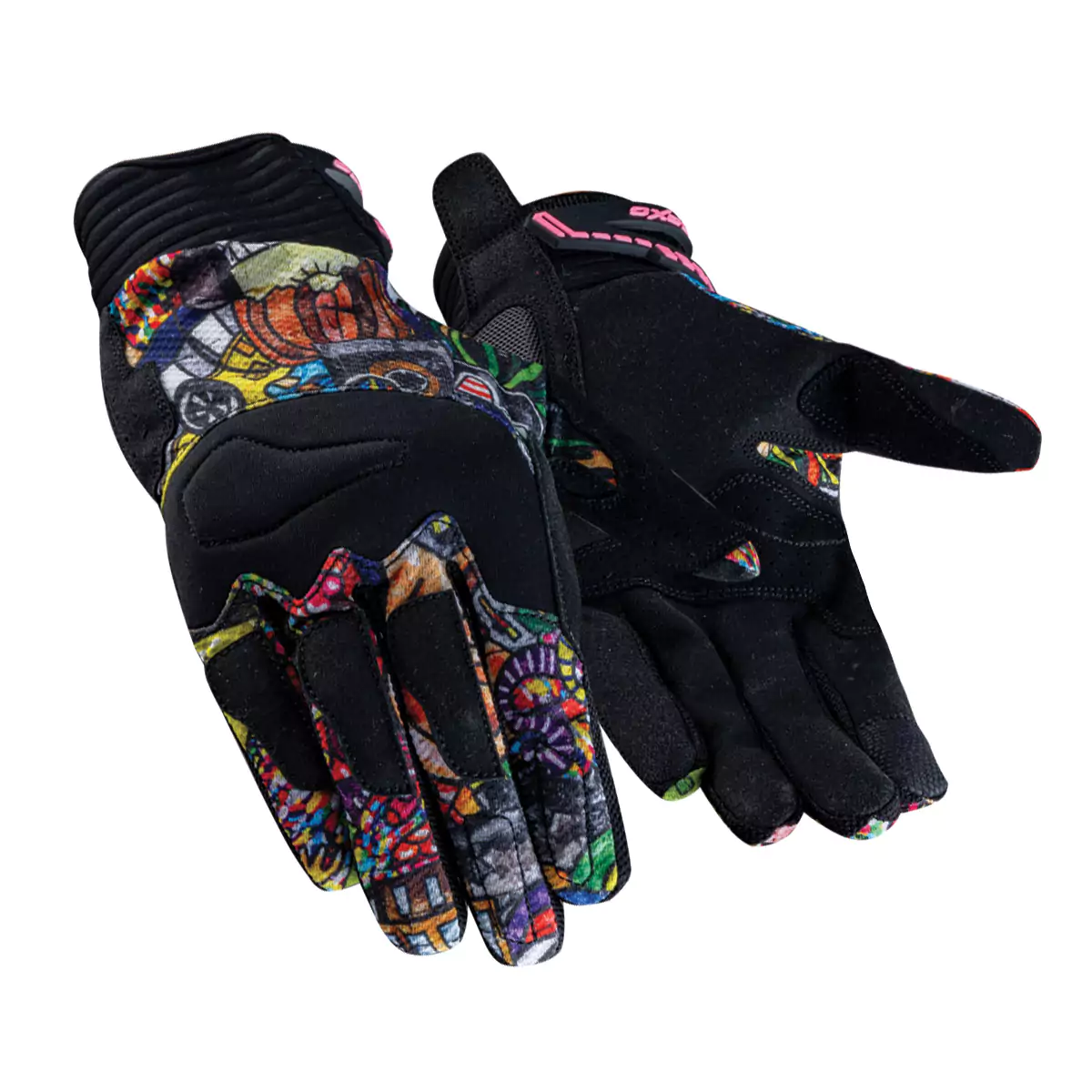 Pair of leather cycling gloves designed for comfort and grip during rides.