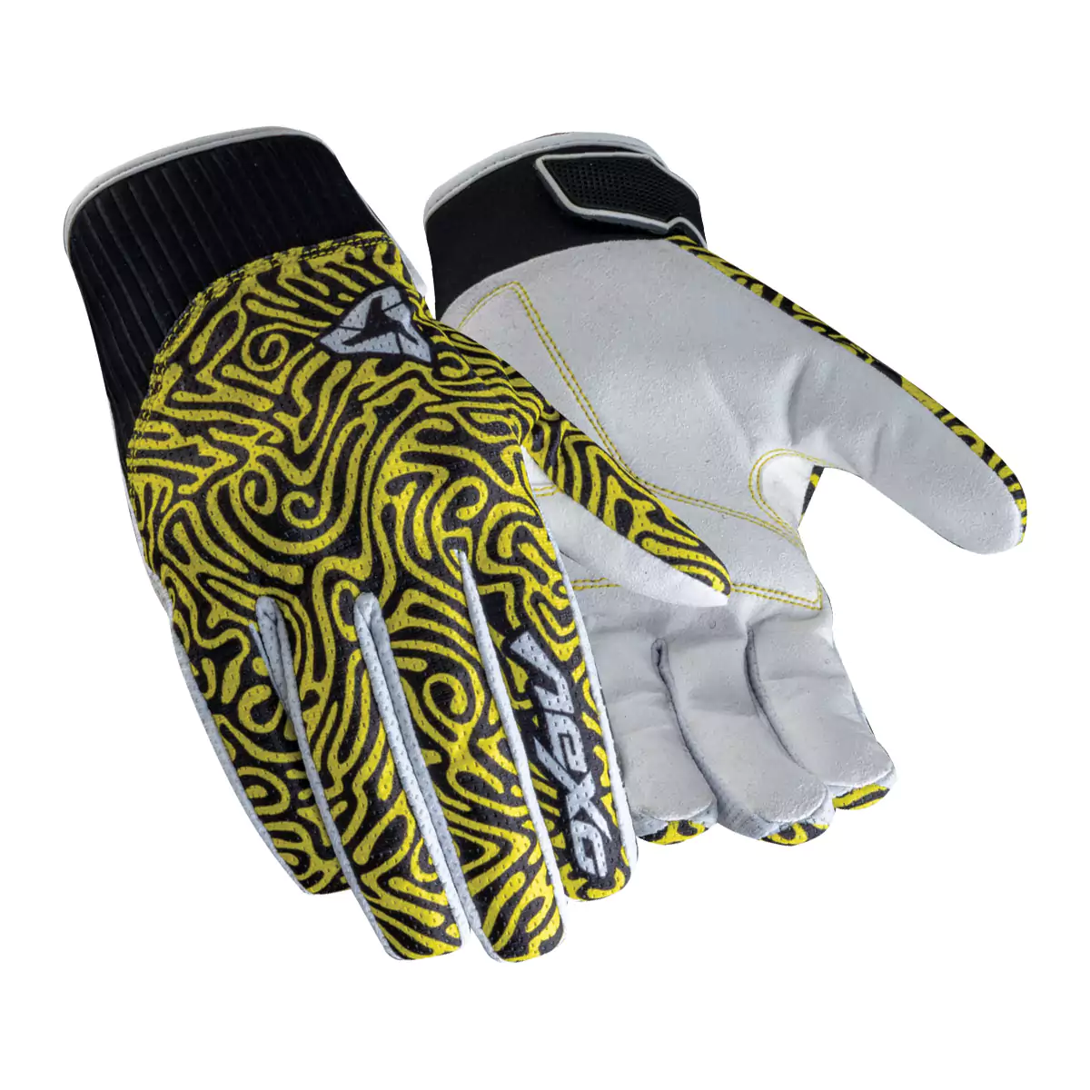 Cafe racer motorcycle gloves designed for style and protection during rides.